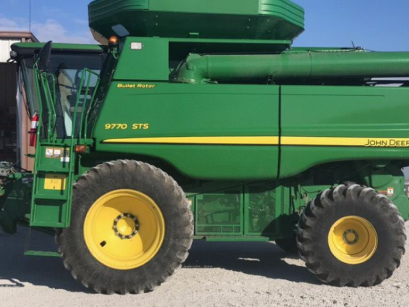 Oldtimer-Mähdrescher des Typs John Deere 9770 STS, Neumaschine in Біла Церква (Bild 1)