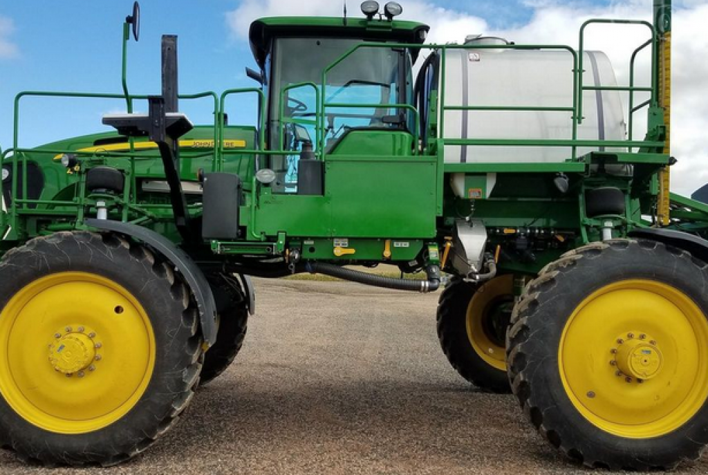 Selbstfahrspritze des Typs John Deere 4830,  in Біла Церква (Bild 7)