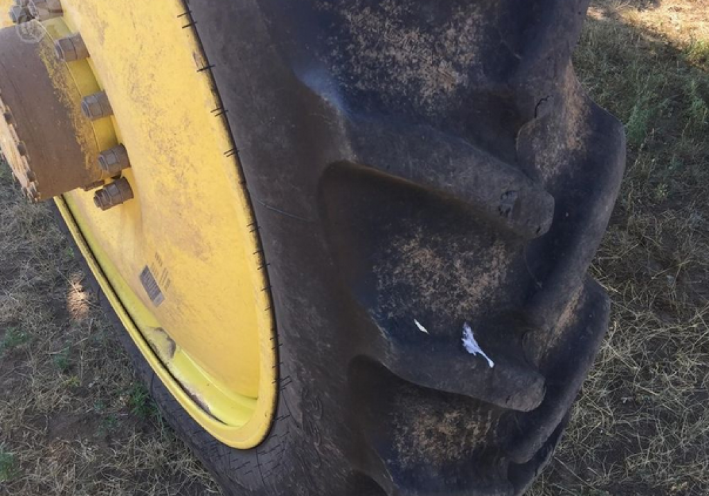 Selbstfahrspritze des Typs John Deere 4830,  in Біла Церква (Bild 8)