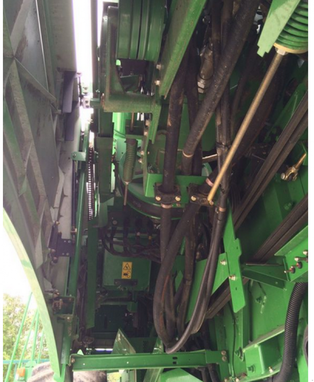 Oldtimer-Mähdrescher des Typs John Deere S670і, Neumaschine in Біла Церква (Bild 2)