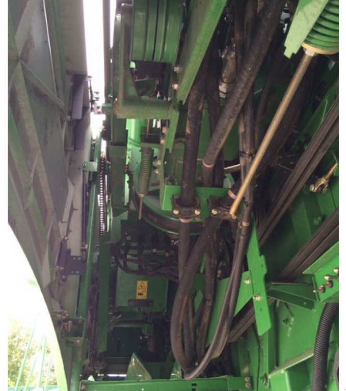 Oldtimer-Mähdrescher des Typs John Deere S670і, Neumaschine in Біла Церква (Bild 10)