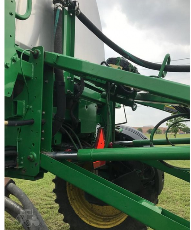 Selbstfahrspritze des Typs John Deere 4830,  in Біла Церква (Bild 2)