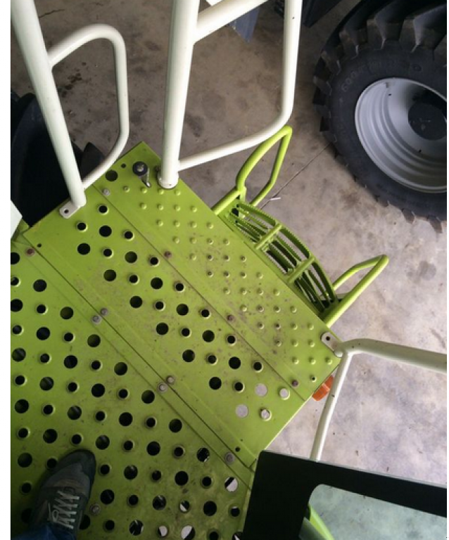 Oldtimer-Mähdrescher des Typs CLAAS Lexion 570, Neumaschine in Біла Церква (Bild 10)