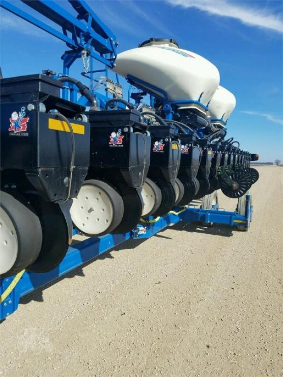 Gareeggenfelder des Typs Kinze 3600,  in Біла Церква (Bild 9)