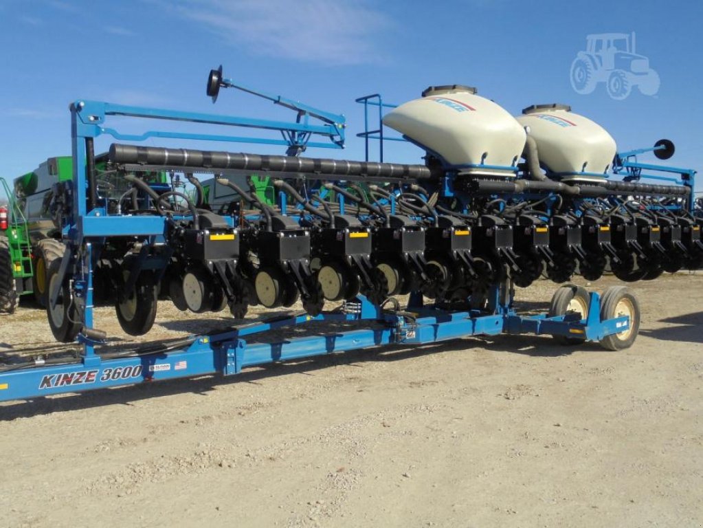 Gareeggenfelder des Typs Kinze 3600,  in Біла Церква (Bild 2)