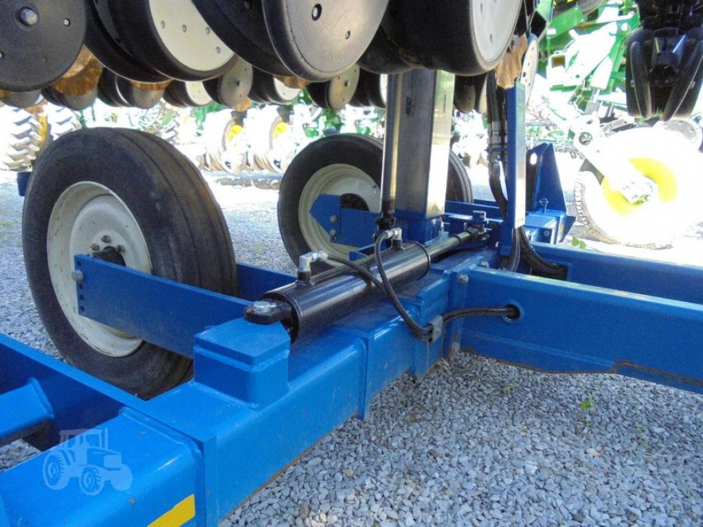 Gareeggenfelder des Typs Kinze 3600,  in Біла Церква (Bild 10)