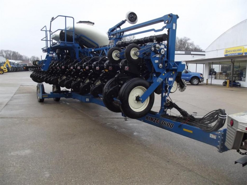 Gareeggenfelder des Typs Kinze 3600,  in Біла Церква (Bild 4)