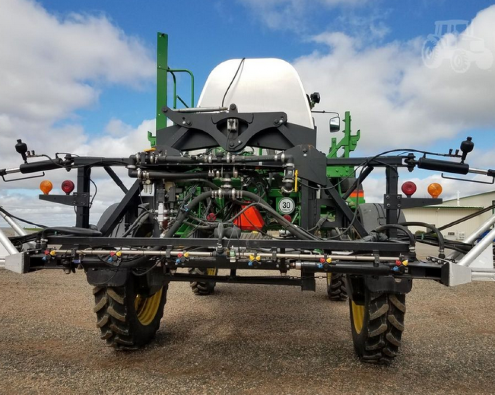 Selbstfahrspritze des Typs John Deere 4830,  in Біла Церква (Bild 8)