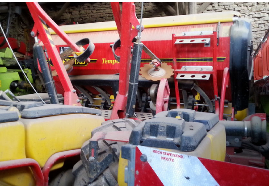 Gareeggenfelder des Typs Väderstad Tempo F 8,  in Біла Церква (Bild 5)