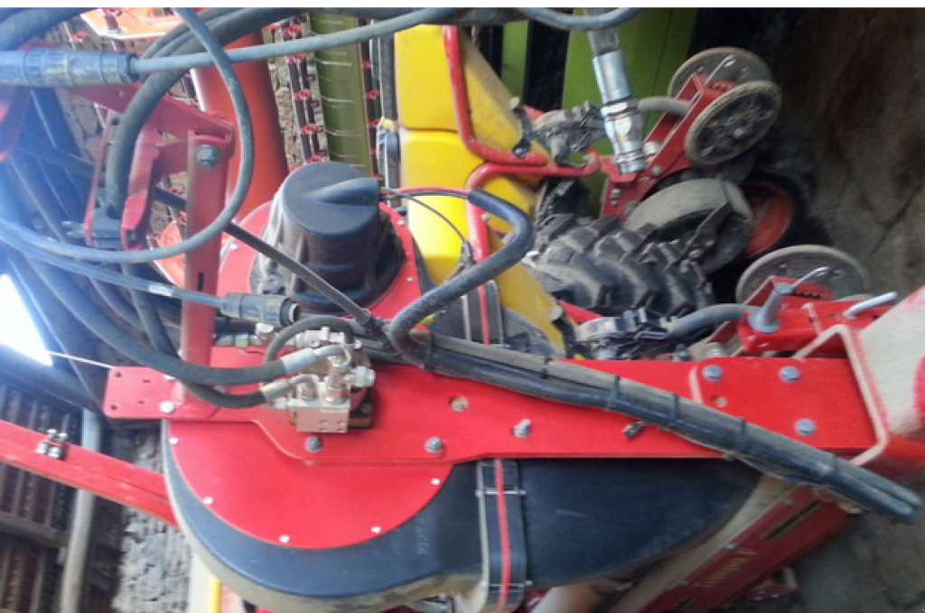 Gareeggenfelder des Typs Väderstad Tempo F 8,  in Біла Церква (Bild 9)