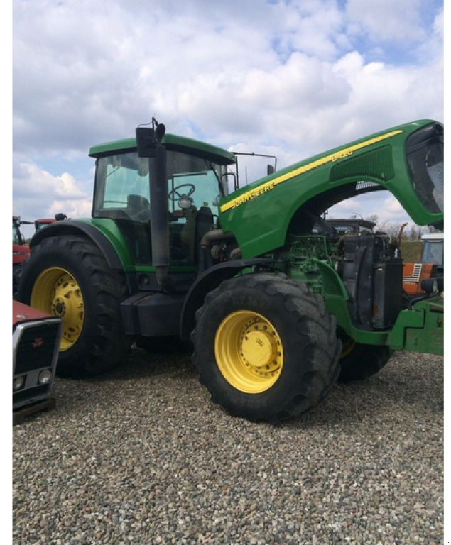 Oldtimer-Traktor des Typs John Deere 8420, Neumaschine in Біла Церква (Bild 5)
