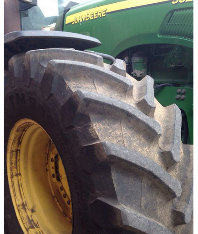 Oldtimer-Traktor des Typs John Deere 8520, Neumaschine in Біла Церква (Bild 2)