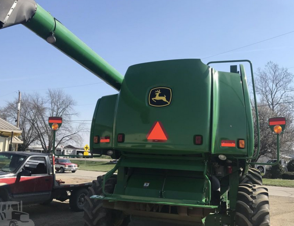Oldtimer-Mähdrescher des Typs John Deere 9660 STS,  in Біла Церква (Bild 8)
