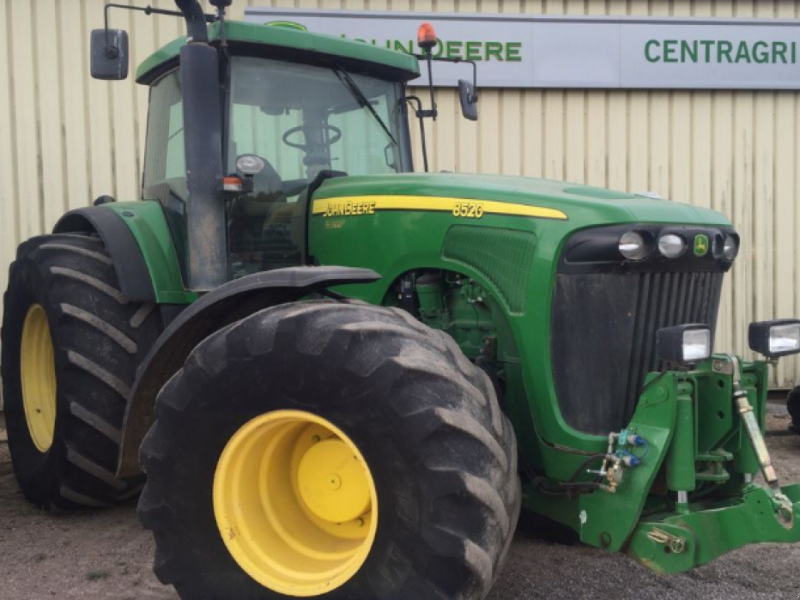 Oldtimer-Traktor des Typs John Deere 8520, Neumaschine in Біла Церква (Bild 1)
