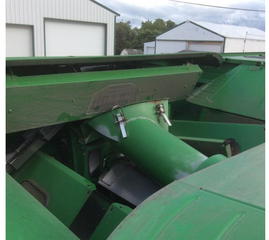 Oldtimer-Mähdrescher des Typs John Deere 9770 STS, Neumaschine in Біла Церква (Bild 8)