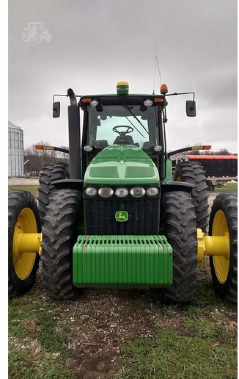 Oldtimer-Traktor des Typs John Deere 8430, Neumaschine in Біла Церква (Bild 4)