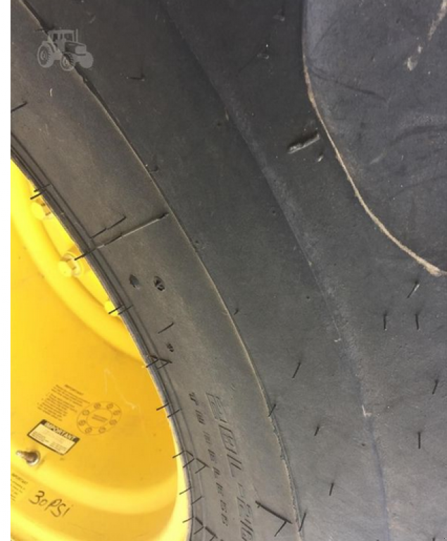 Oldtimer-Mähdrescher des Typs John Deere 9770 STS, Neumaschine in Біла Церква (Bild 3)