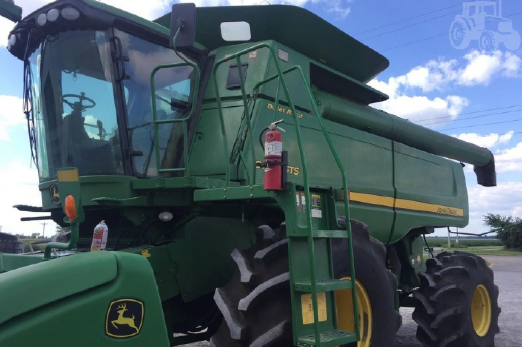 Oldtimer-Mähdrescher des Typs John Deere 9770 STS, Neumaschine in Біла Церква (Bild 1)