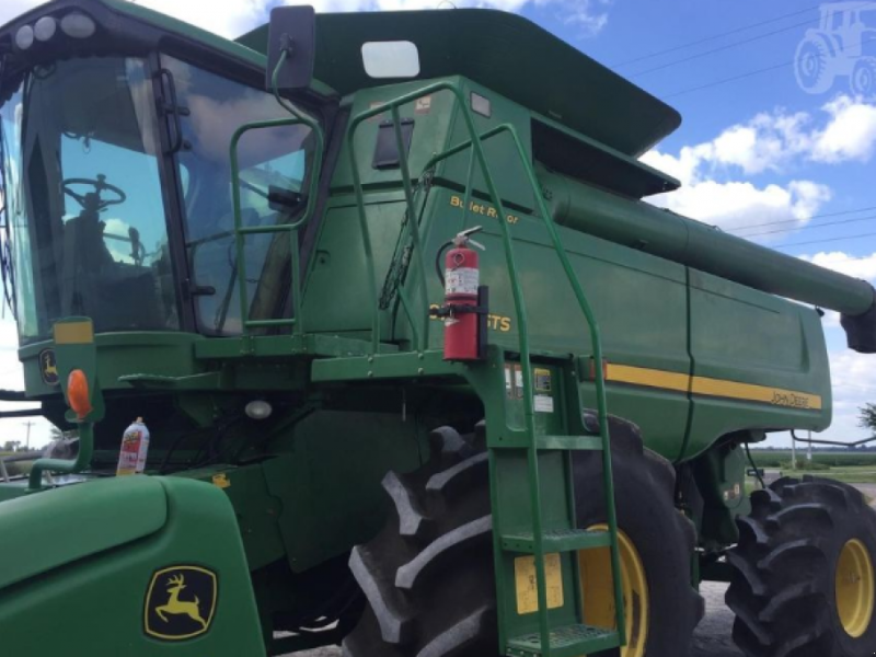 Oldtimer-Mähdrescher des Typs John Deere 9770 STS, Neumaschine in Біла Церква (Bild 1)