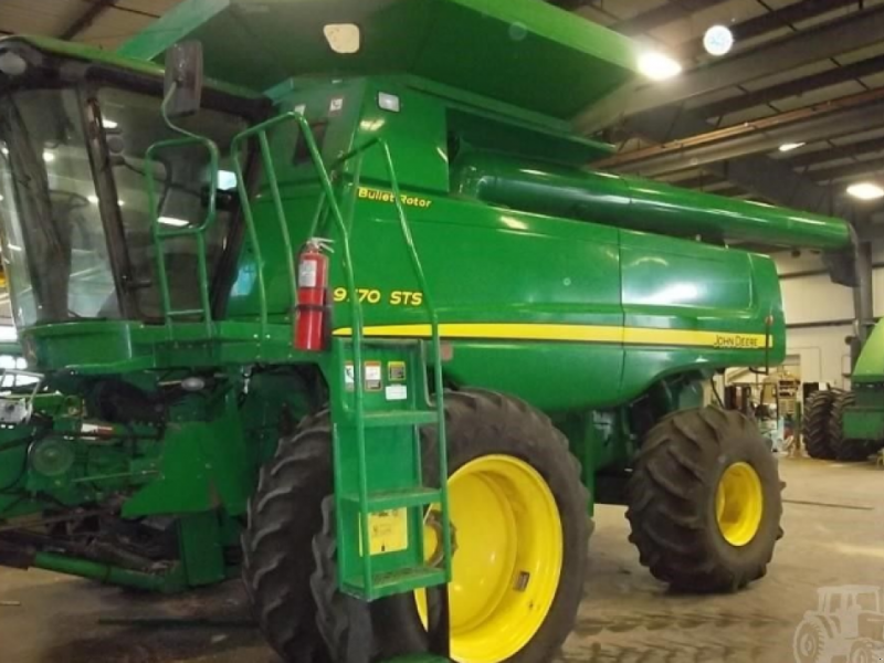 Oldtimer-Mähdrescher des Typs John Deere 9770 STS, Neumaschine in Біла Церква (Bild 1)