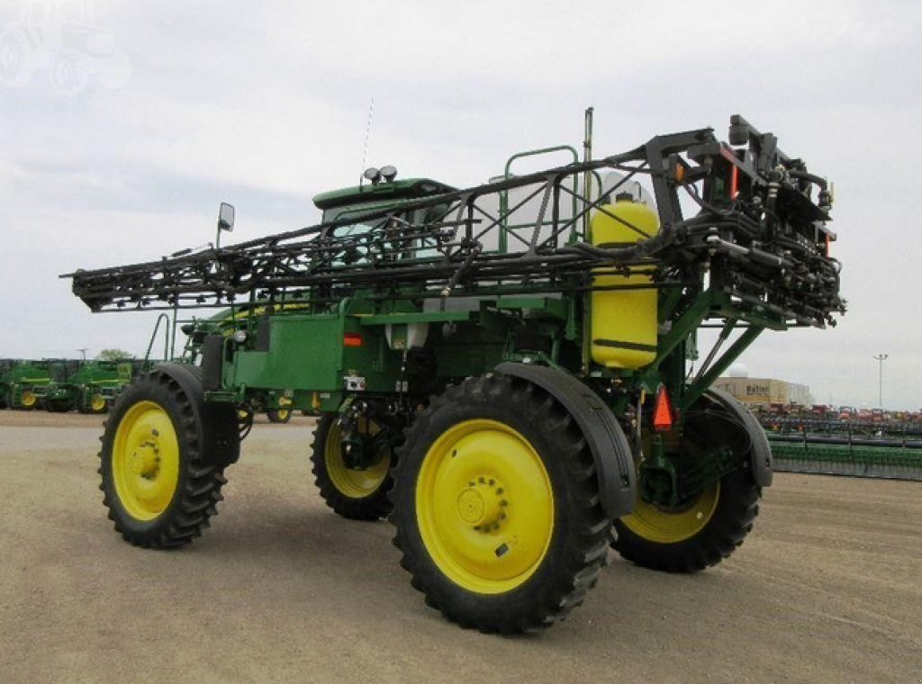 Selbstfahrspritze des Typs John Deere 4830,  in Біла Церква (Bild 4)