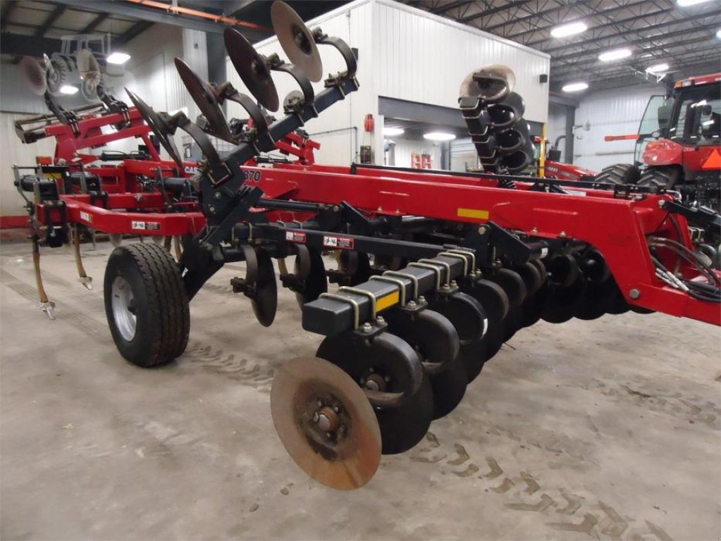 Spatenpflug des Typs Case IH Ecolo Tiger 875-9,  in Біла Церква (Bild 4)