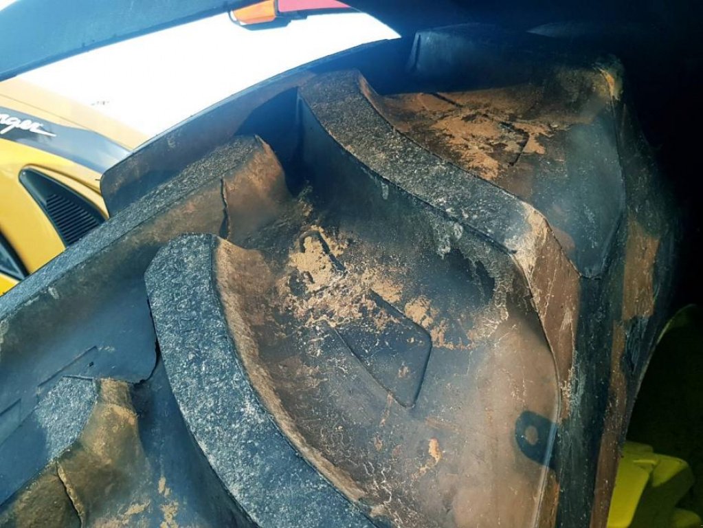 Oldtimer-Traktor des Typs John Deere 8430, Neumaschine in Біла Церква (Bild 10)