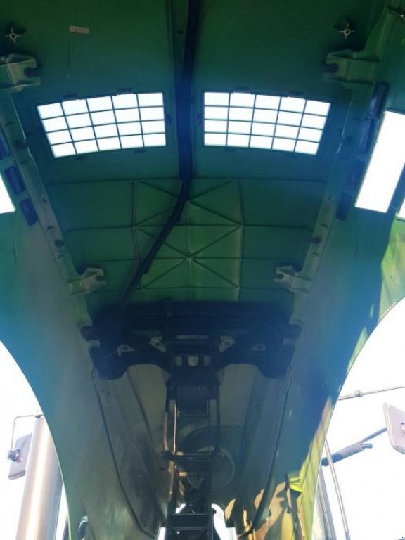 Oldtimer-Traktor des Typs John Deere 8430, Neumaschine in Біла Церква (Bild 5)