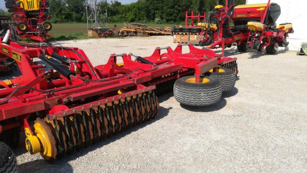 Wiesenegge des Typs Väderstad Carrier 820,  in Біла Церква (Bild 4)