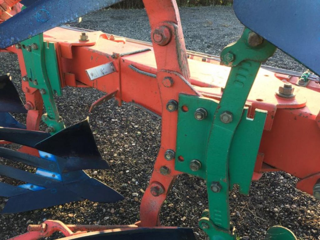 Scheibenpflug des Typs Kverneland RB 100/8,  in Біла Церква (Bild 8)