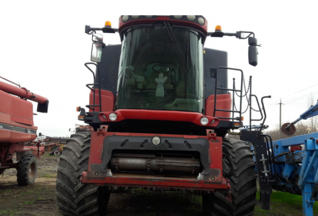 Oldtimer-Mähdrescher des Typs Case IH Axial Flow 8010, Neumaschine in Вінниця (Bild 2)