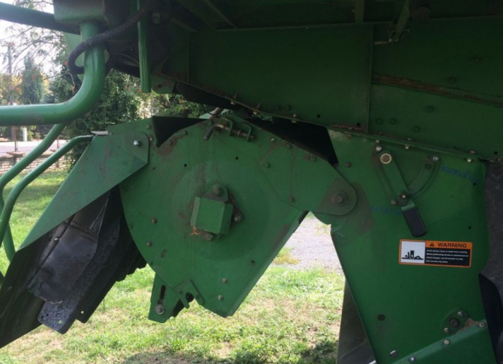 Oldtimer-Mähdrescher des Typs John Deere 9880 STS, Neumaschine in Вінниця (Bild 2)