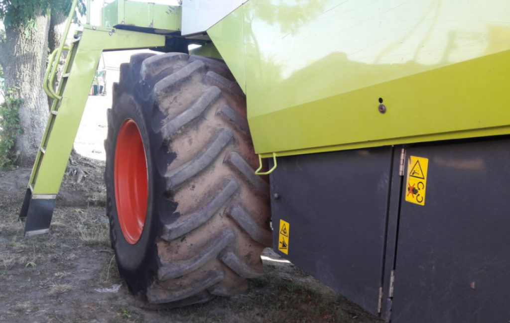 Oldtimer-Mähdrescher des Typs CLAAS Lexion 480, Neumaschine in Вінниця (Bild 10)