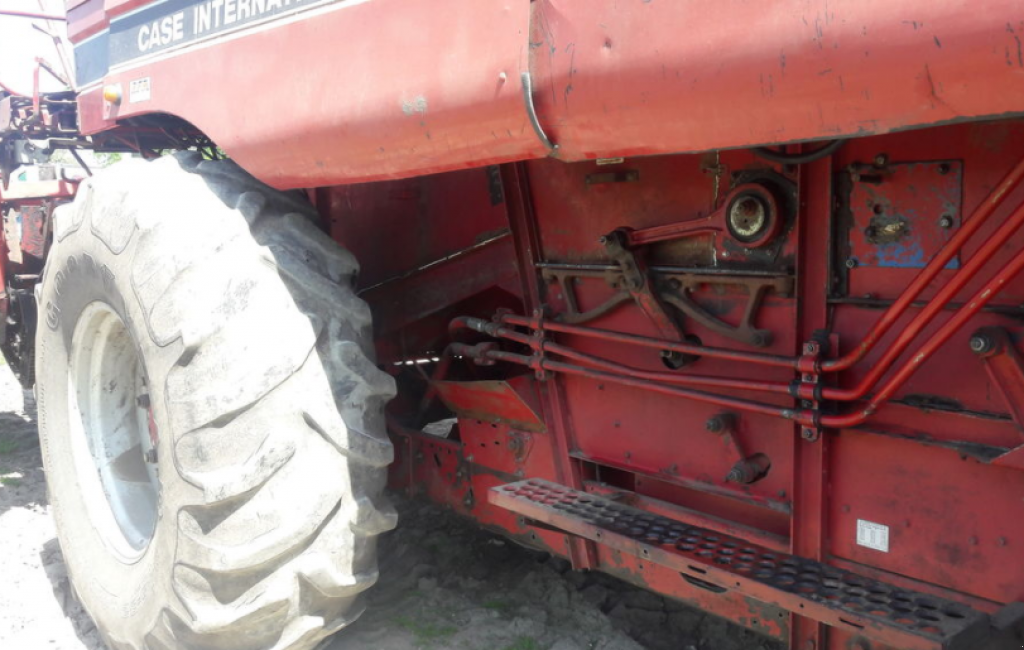 Oldtimer-Mähdrescher des Typs Case IH Axial Flow 1680,  in Вінниця (Bild 8)