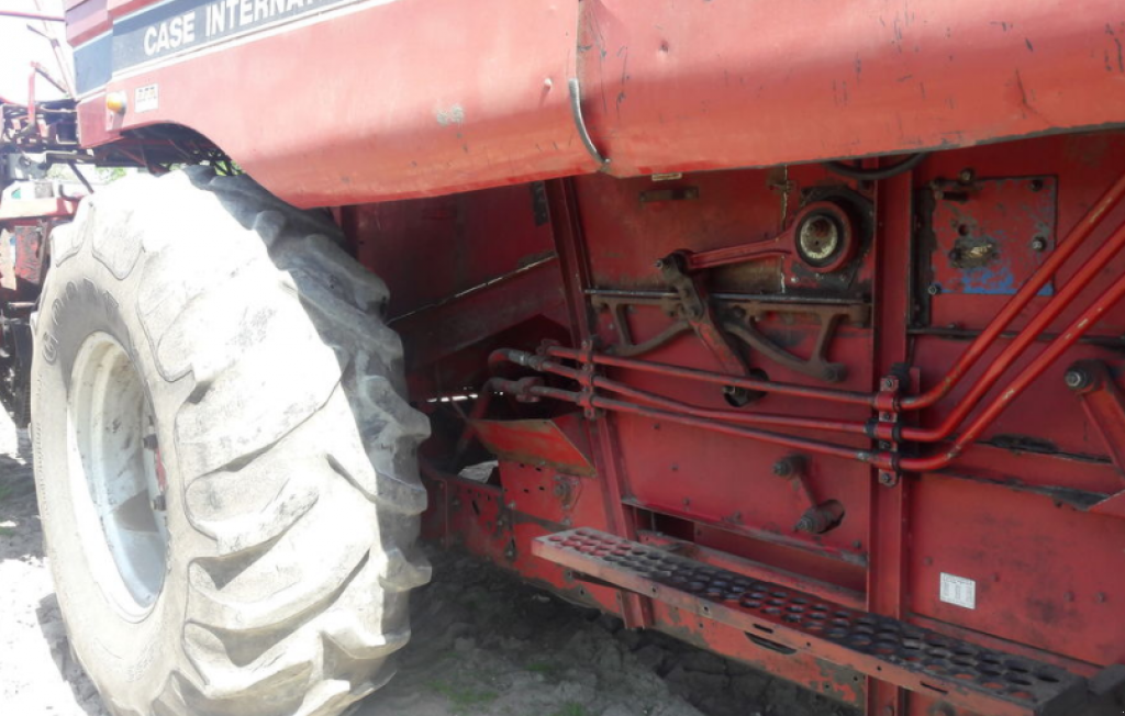 Oldtimer-Mähdrescher des Typs Case IH Axial Flow 1680,  in Вінниця (Bild 5)