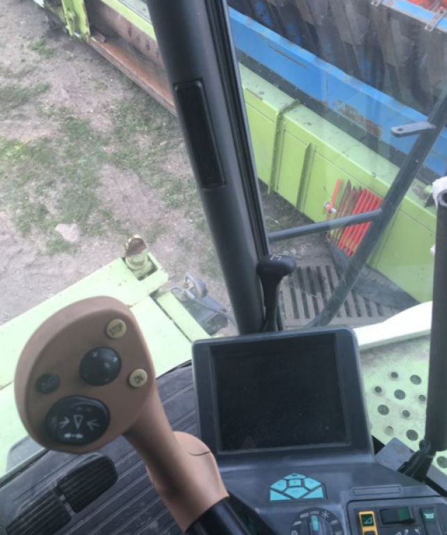 Oldtimer-Mähdrescher des Typs CLAAS Lexion 480, Neumaschine in Миколаїв (Bild 8)