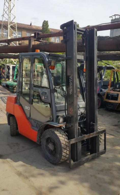 Gabelstapler des Typs Toyota 8FG30,  in Одеса (Bild 4)