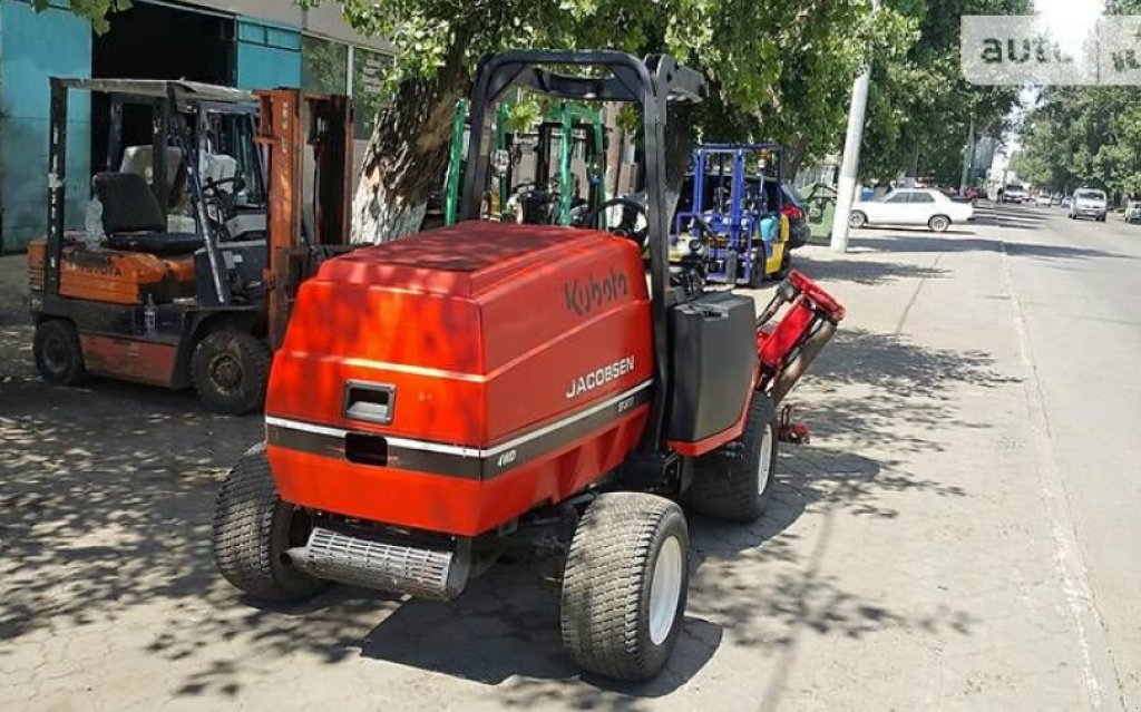 Hopfentraktor des Typs Kubota Jacobsen ST 5111,  in Одеса (Bild 5)