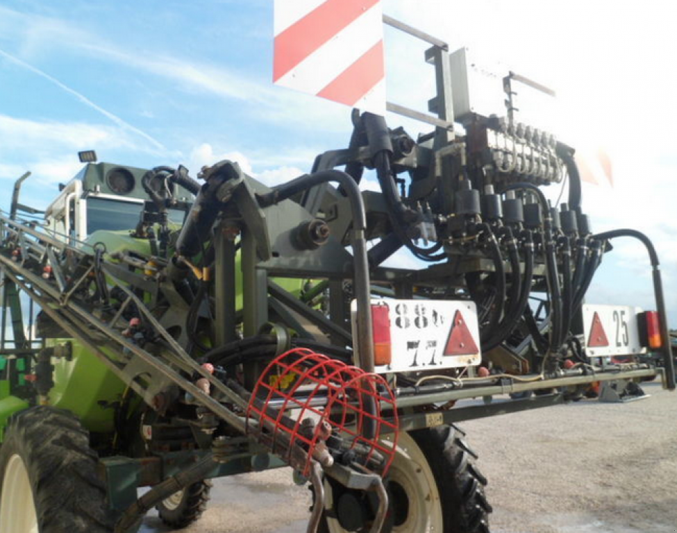 Selbstfahrspritze des Typs Tecnoma Laser 3000, Neumaschine in Харків (Bild 10)