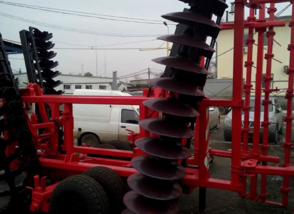 Wiesenegge des Typs Quivogne APXRS 56,  in Харків (Bild 4)