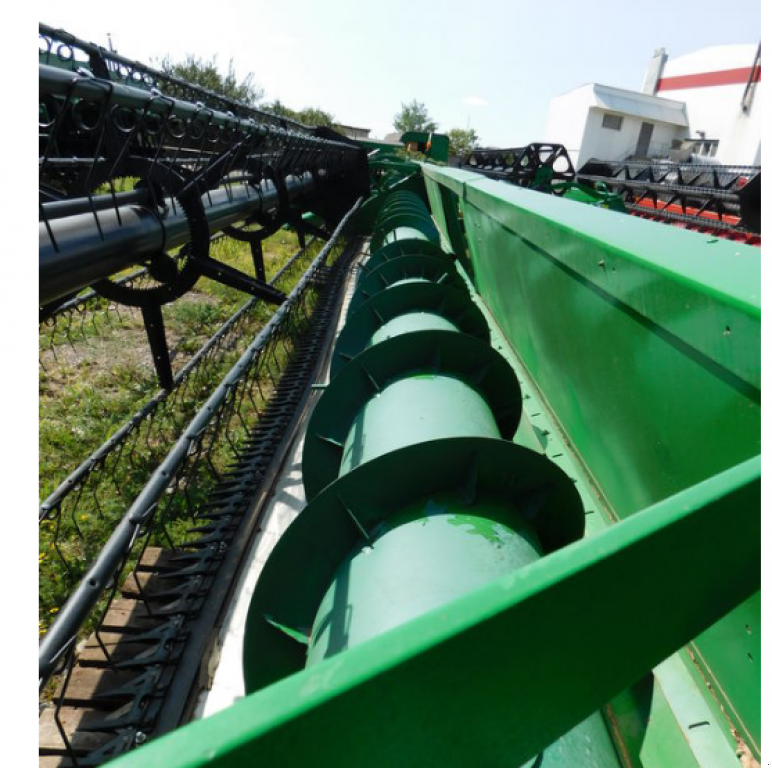 Schneidwerk des Typs John Deere 930F,  in Харків (Bild 3)