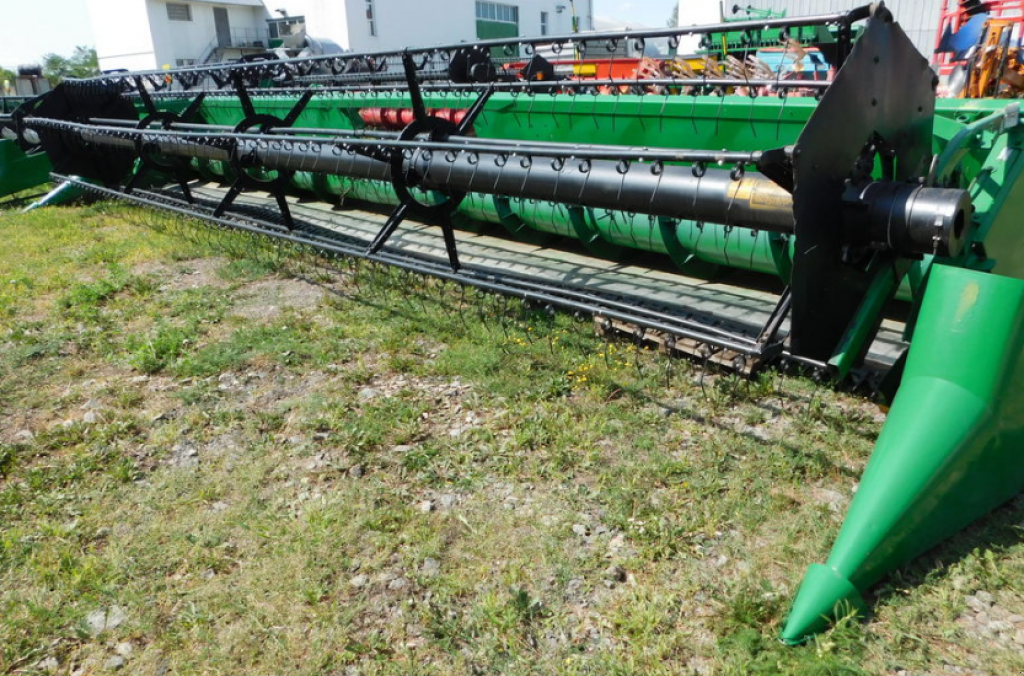 Schneidwerk des Typs John Deere 930F,  in Харків (Bild 2)
