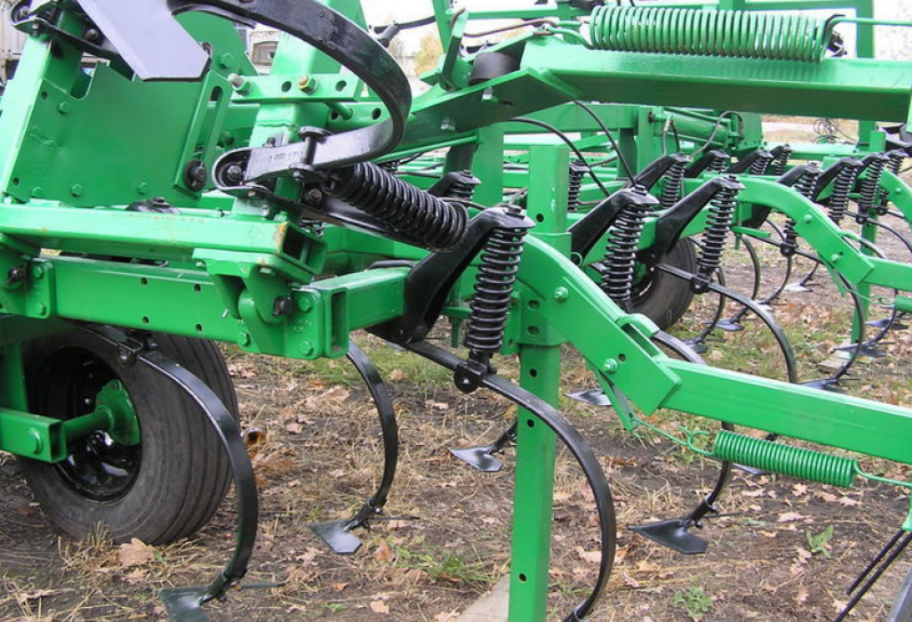 Kartoffelpflegetechnik des Typs John Deere 960,  in Харків (Bild 4)