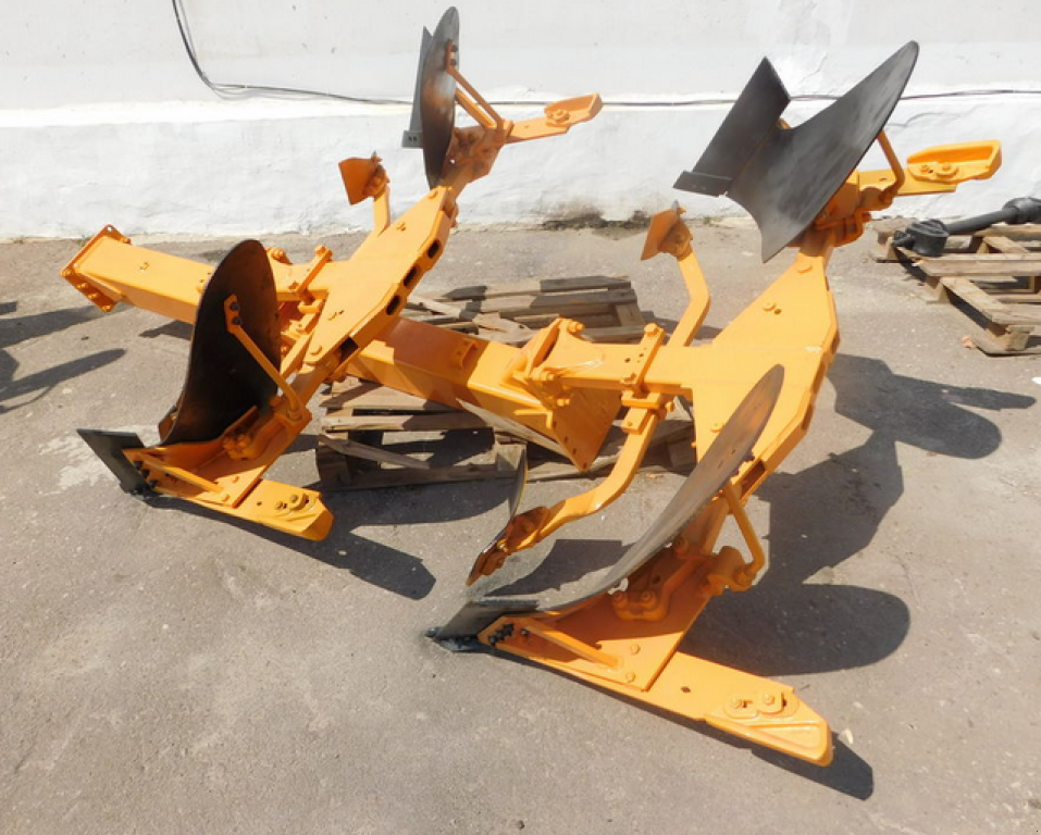 Scheibenpflug des Typs Nordsten Huard 6 (4+1+1),  in Харків (Bild 9)