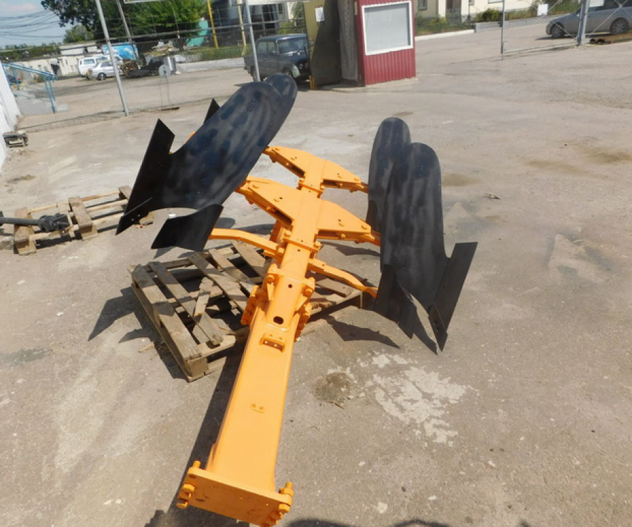 Scheibenpflug des Typs Nordsten Huard 6 (4+1+1),  in Харків (Bild 8)
