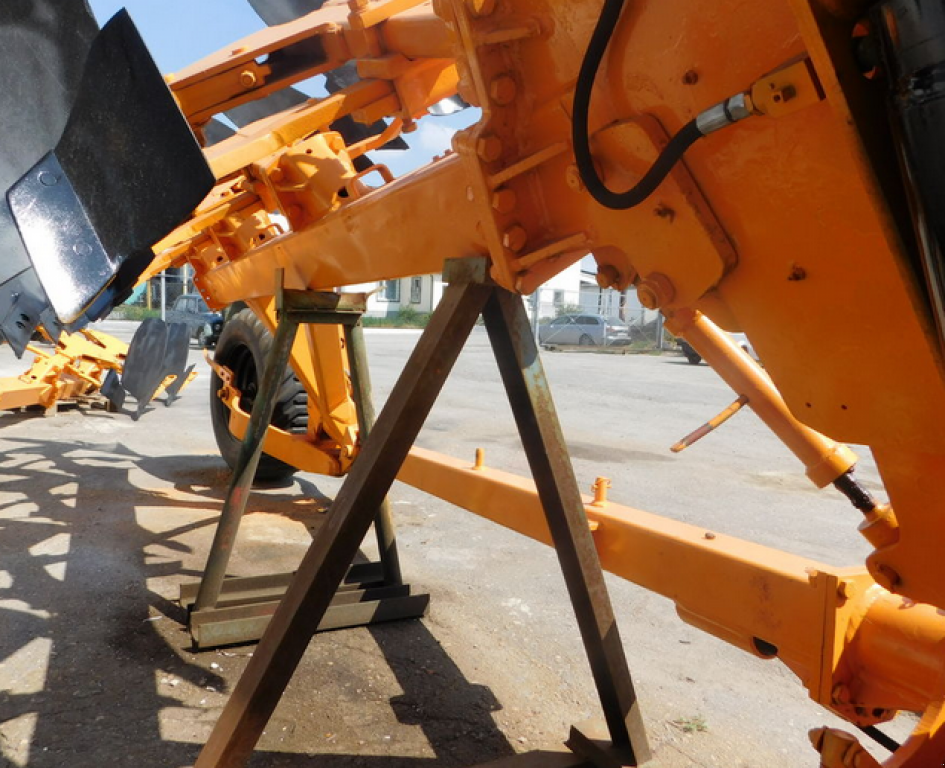 Scheibenpflug des Typs Nordsten Huard 6 (4+1+1),  in Харків (Bild 5)