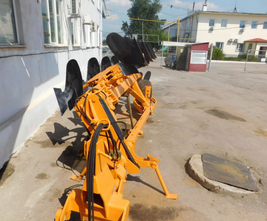 Scheibenpflug des Typs Nordsten Huard 6 (4+1+1),  in Харків (Bild 3)