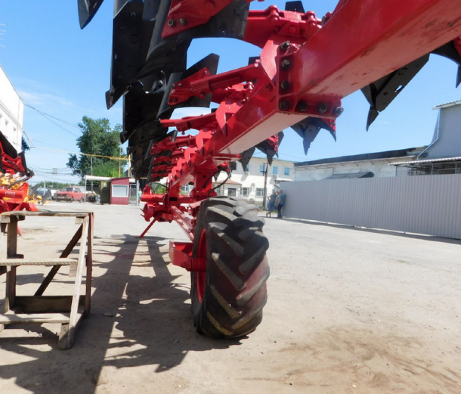 Scheibenpflug des Typs Gregoire-Besson SP 7+1,  in Харків (Bild 8)