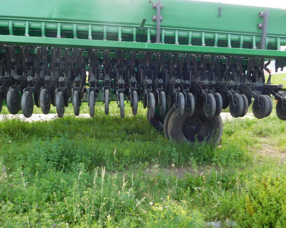 Direktsaatmaschine des Typs Great Plains 2N-3010,  in Харків (Bild 8)