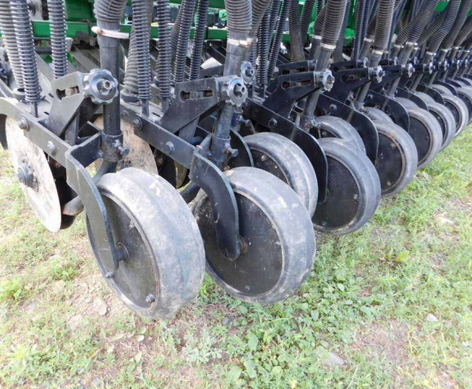 Direktsaatmaschine des Typs Great Plains CPH-2000,  in Харків (Bild 6)